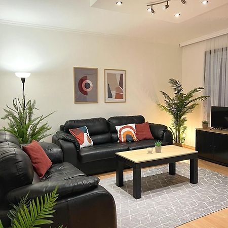 Charming 2 Bedroom Apartment Üsküp Dış mekan fotoğraf