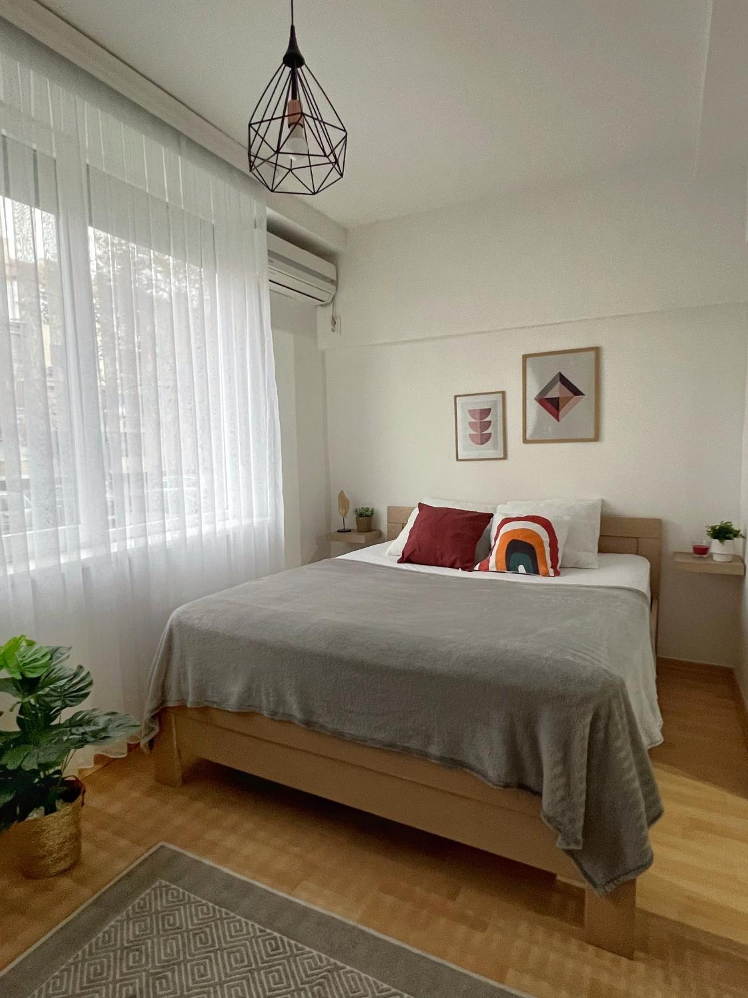 Charming 2 Bedroom Apartment Üsküp Dış mekan fotoğraf